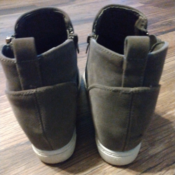 🌞🌞🌞 Outwoods size 8 Dark gray high top, zip up, tennis/casual shoes GUC - Picture 4 of 8